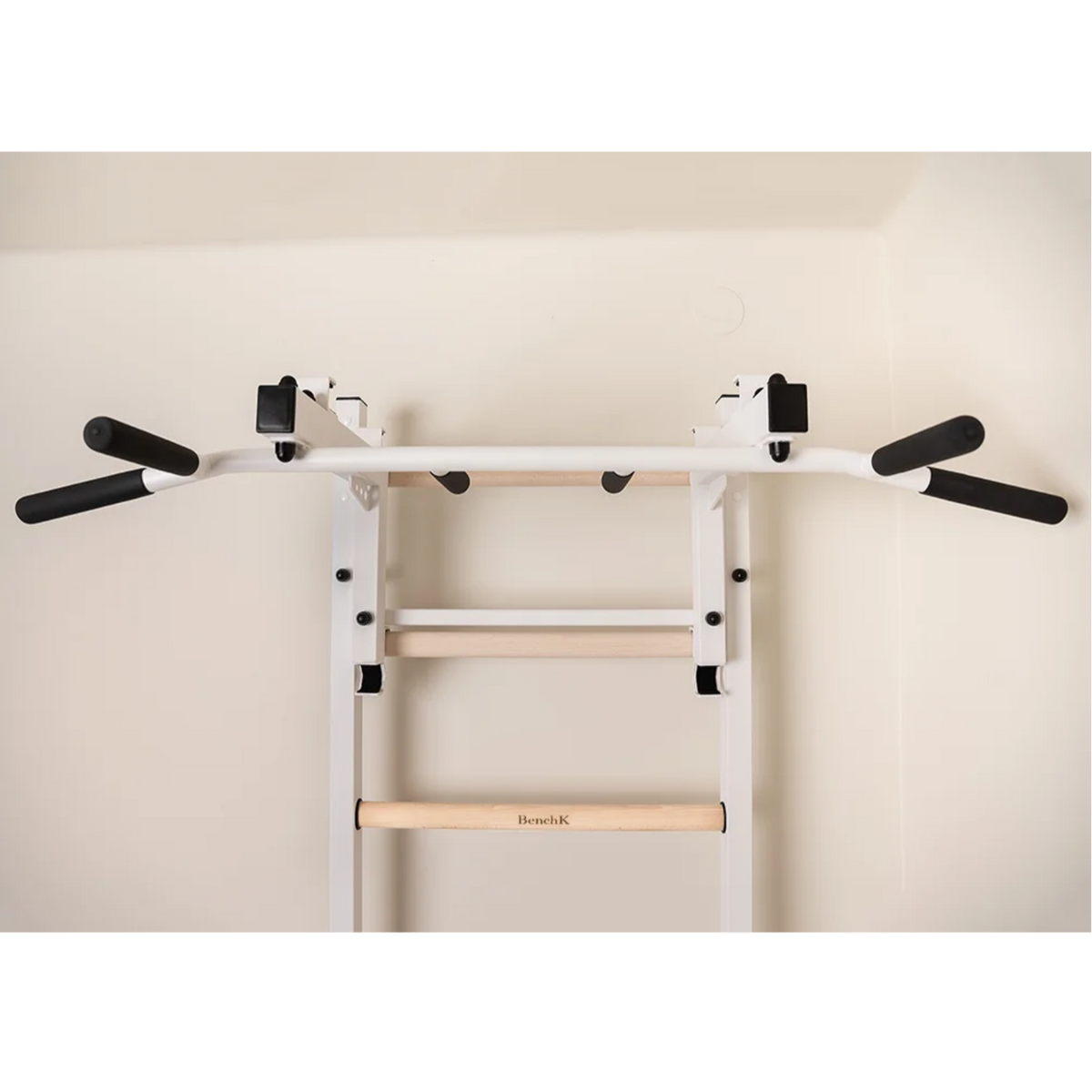 Pull-up bar with barbell holder of BenchK 231 Wall Bars &amp; Gymnastic Ladders white version.