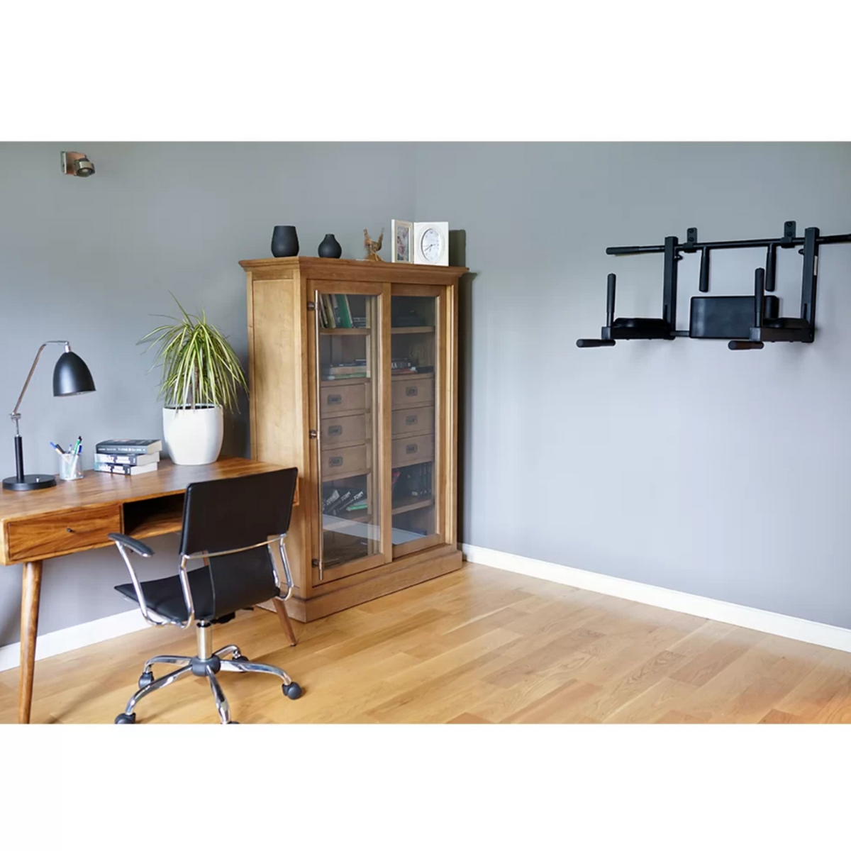 BenchK D8 Pull-Up Bar and Dip Bar 2 in 1 installed in a home office.